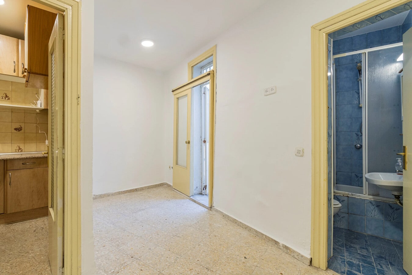 Madrid, MAD 28017 - Unidad Puerta C - - Foto del interior - Image 1 of 21