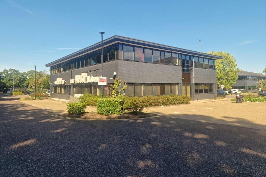 Crockford Ln, Chineham en alquiler - Foto del edificio - Imagen 2 de 3