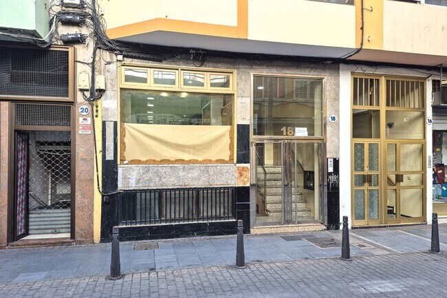 Más detalles de Calle Sagasta, 18, Las Palmas de Gran Canaria - Local en venta