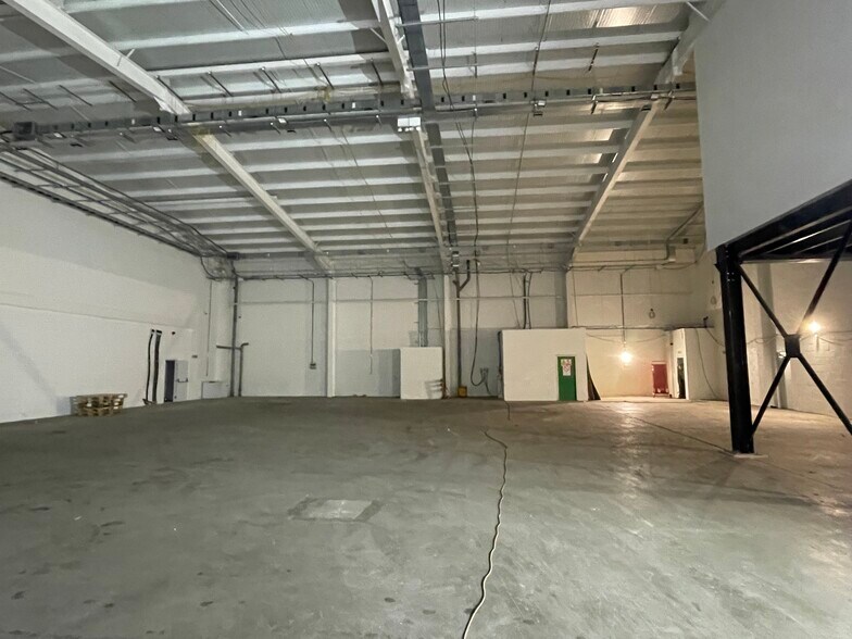 8­-9 Lismirrane Industrial Park, Elstree Road, Elstree en alquiler - Foto del edificio - Imagen 3 de 6