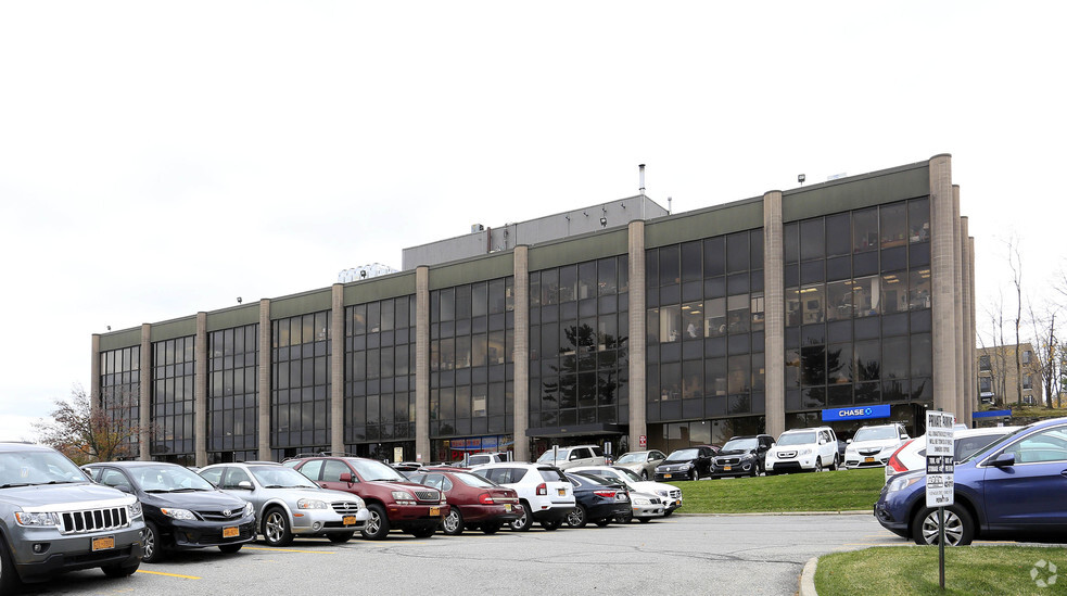 984 N Broadway, Yonkers, NY en alquiler - Foto del edificio - Imagen 2 de 5