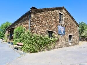 Local en Campillo de Ranas, Guadalajara en venta - Foto del edificio - Imagen 2 de 28