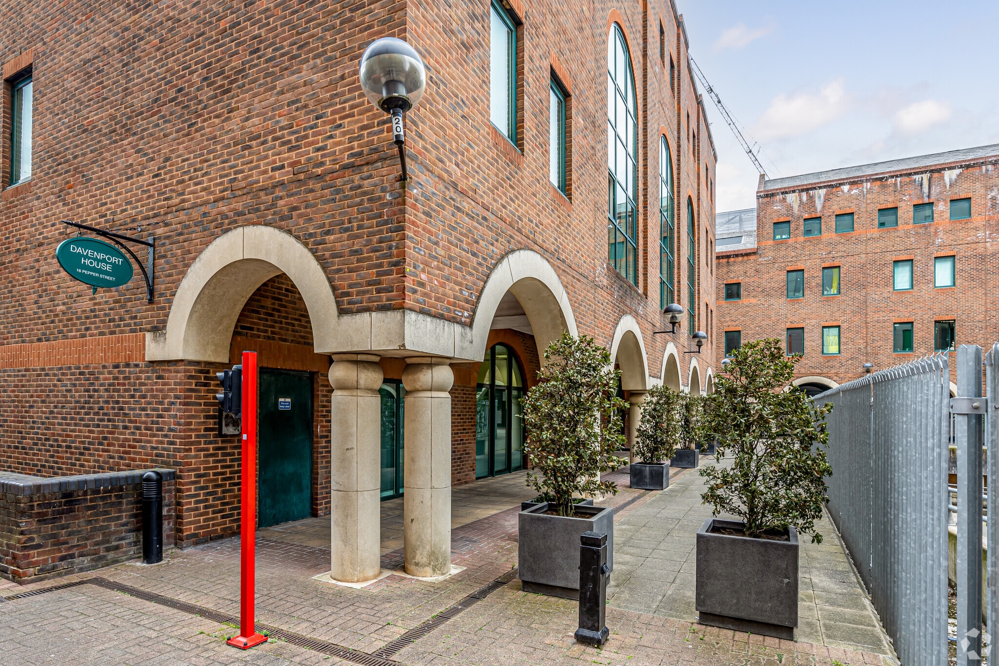 16 Pepper St, London en alquiler Foto del edificio- Imagen 1 de 8