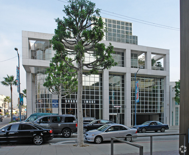 468 N Camden Dr, Beverly Hills, CA en alquiler - Foto del edificio - Imagen 2 de 17