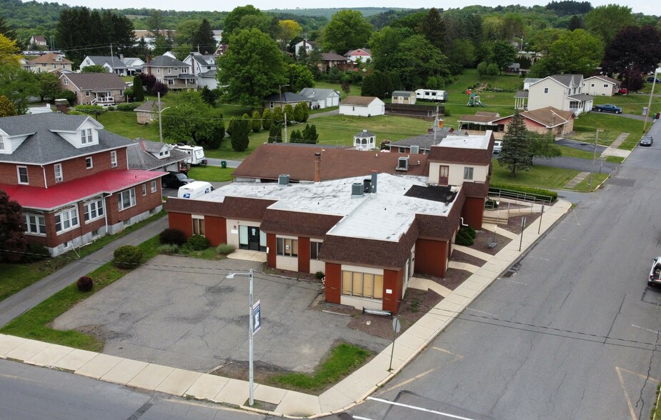 204 8th st, Lehighton, PA en venta - Foto del edificio - Imagen 3 de 22