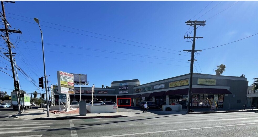 20050 Vanowen St, Winnetka, CA en venta - Foto del edificio - Imagen 1 de 1