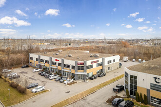 9233-9245 Rue Thimens, Montréal, QC - VISTA AÉREA  vista de mapa