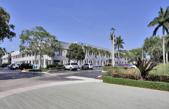 1201 W Cypress Creek Rd, Fort Lauderdale, FL en alquiler Foto del edificio- Imagen 2 de 7