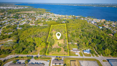 1350 Lavin ln, North Fort Myers, FL - VISTA AÉREA  vista de mapa - Image1