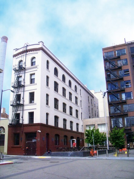 14 Mint Plz, San Francisco, CA en alquiler - Foto del edificio - Imagen 3 de 7