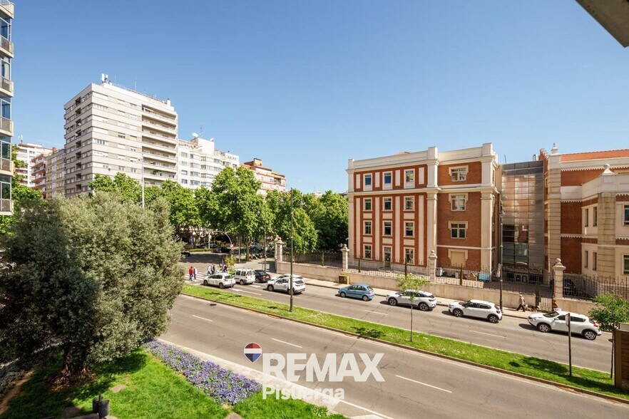 Oficina en Valladolid en venta - Foto del edificio - Imagen 1 de 107