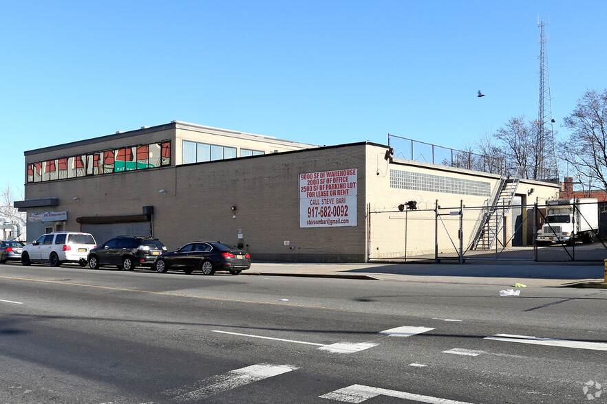 4939 Van Dam St, Long Island City, NY en alquiler - Foto del edificio - Imagen 2 de 12