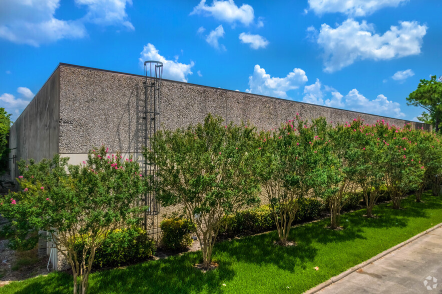 4647 Pine Timbers St, Houston, TX en alquiler - Foto del edificio - Imagen 2 de 3