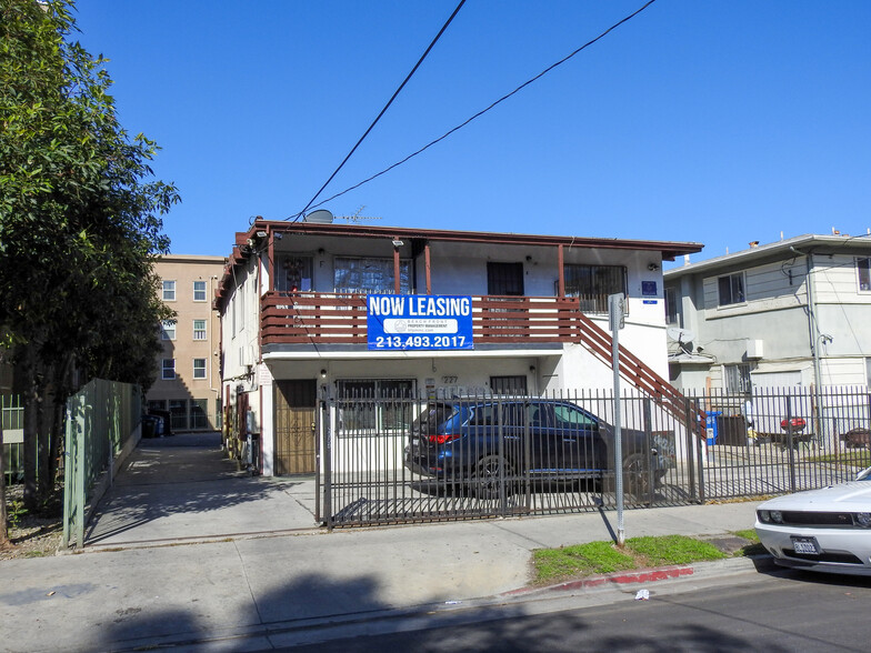 227 S Bonnie Brae St, Los Angeles, CA en venta - Foto del edificio - Imagen 1 de 15