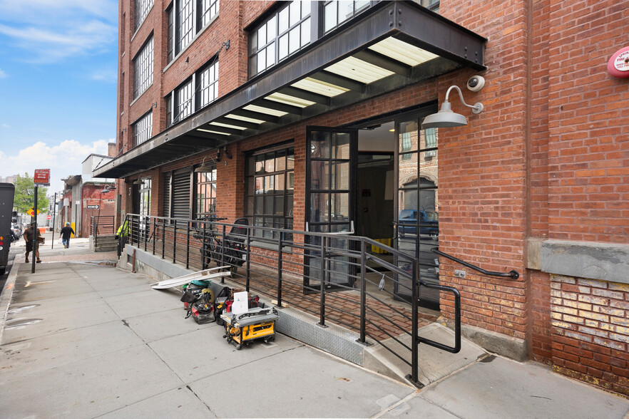 37 Bridge St, Brooklyn, NY en venta - Foto del edificio - Imagen 2 de 21