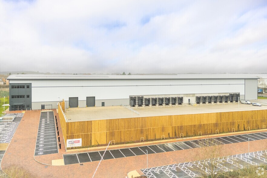 Earlstrees Rd, Corby en alquiler - Foto del edificio - Imagen 3 de 6