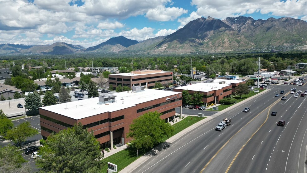 1225 E Fort Union Blvd, Cottonwood Heights, UT en alquiler - Foto del edificio - Imagen 3 de 17