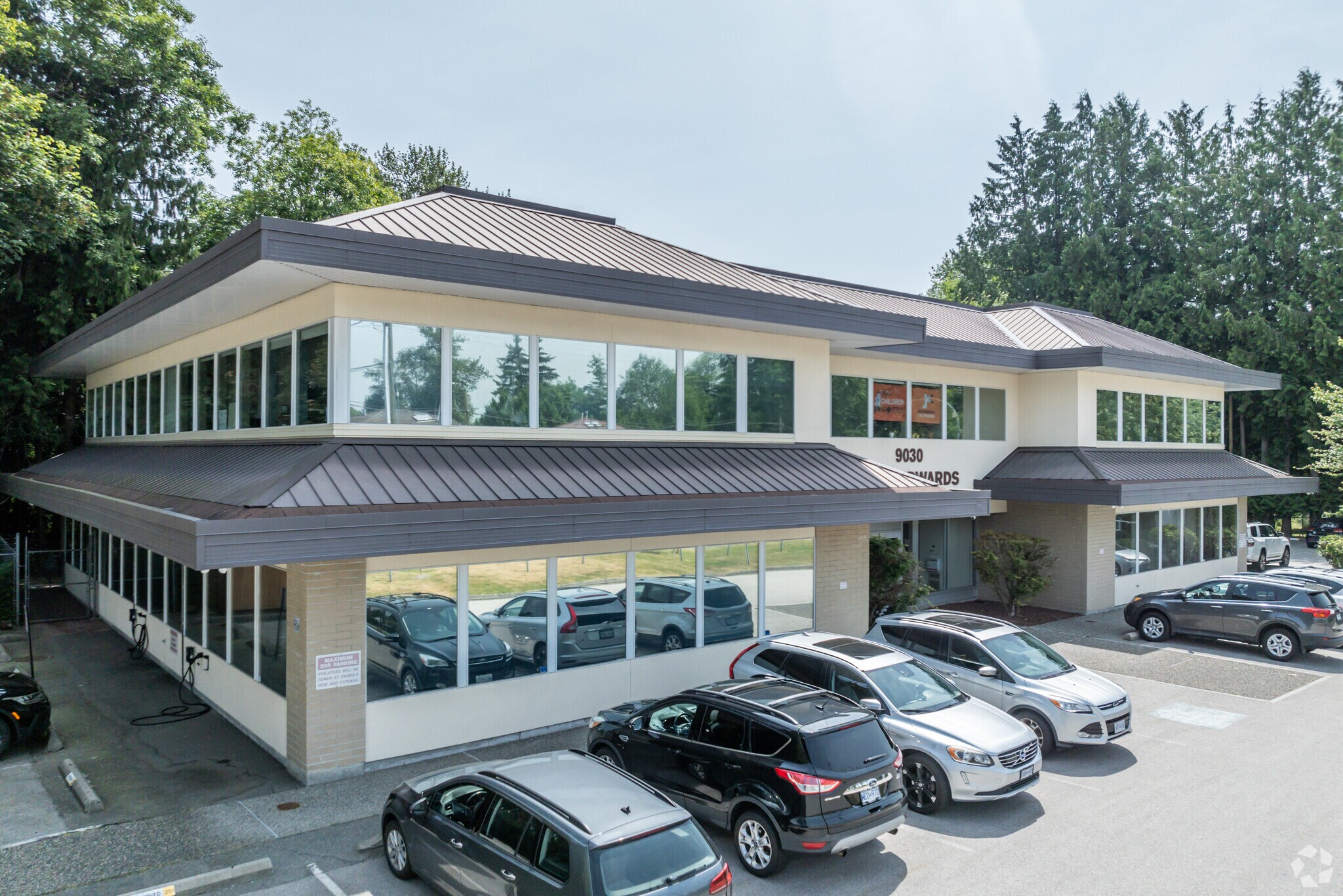9030 King George Blvd, Surrey, BC en venta Foto del edificio- Imagen 1 de 1