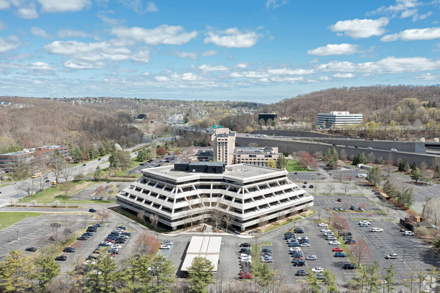 660 White Plains Rd, Tarrytown, NY en alquiler - Foto del edificio - Imagen 3 de 13