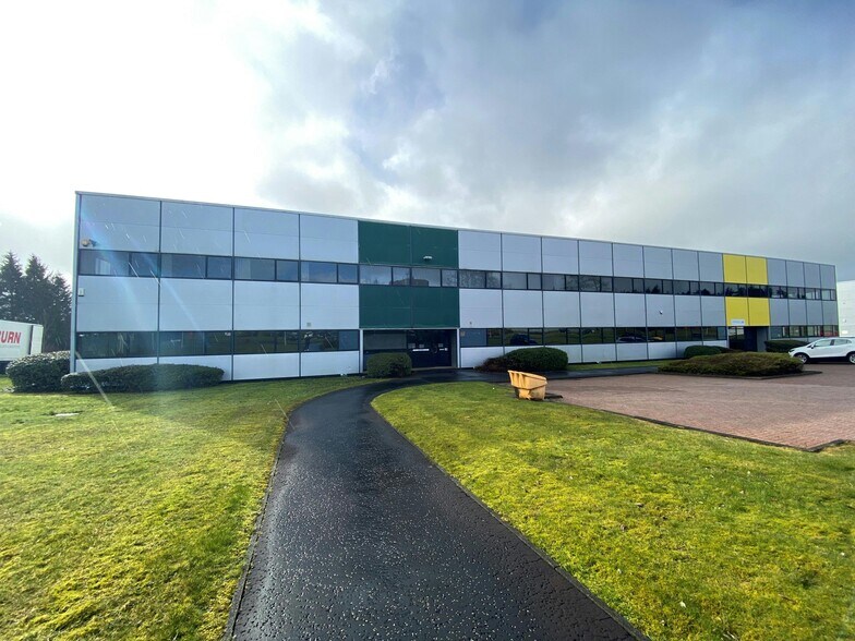 2-12 Market Pl, Dewsbury en alquiler - Foto del edificio - Imagen 3 de 13