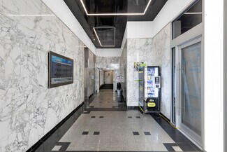 Más detalles de 5843-5847 Ch De La Côte-Des-Neiges, Montréal, QC - Oficina/Clínica en alquiler