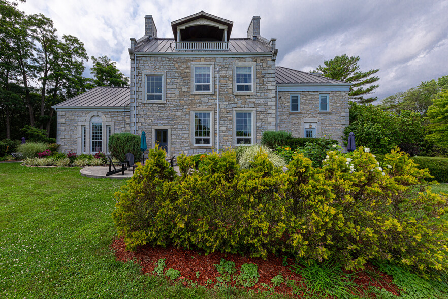 8 Starr Pl, Kingston, ON en venta - Foto del edificio - Imagen 3 de 20