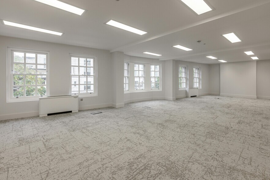 121 Kingsway, London en alquiler - Foto del edificio - Imagen 3 de 19