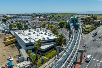 100 Hegenberger Rd, Oakland, CA - VISTA AÉREA  vista de mapa