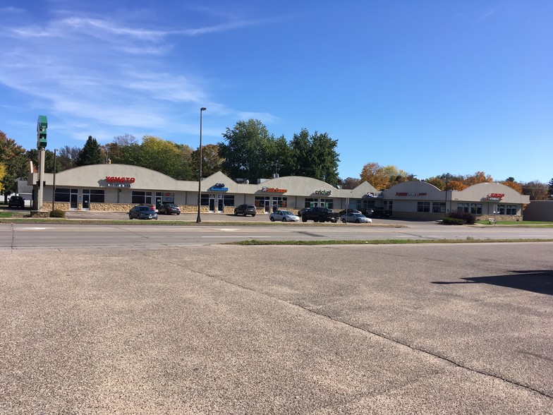 1320 Broadway St N, Menomonie, WI en venta - Foto principal - Imagen 1 de 3