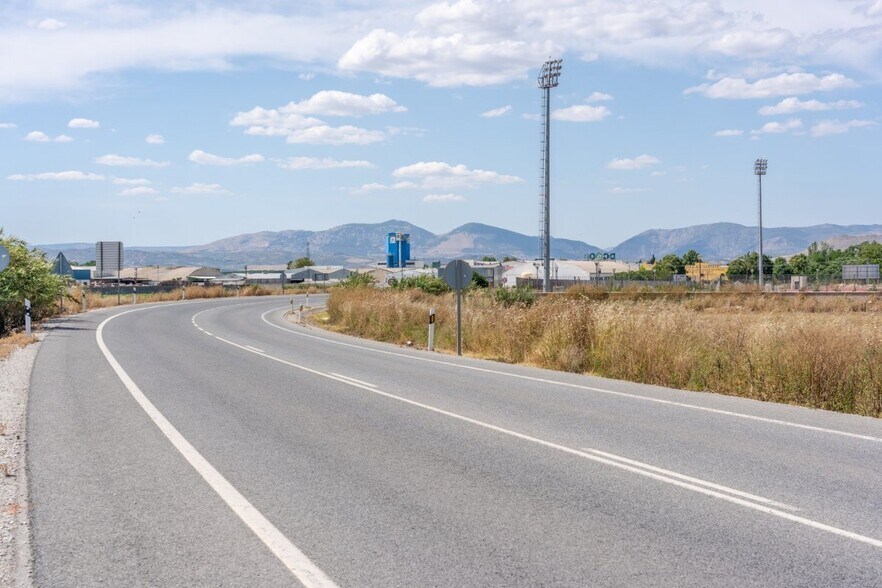 Terreno en Santa Fe, Granada en venta - Foto del edificio - Imagen 3 de 26