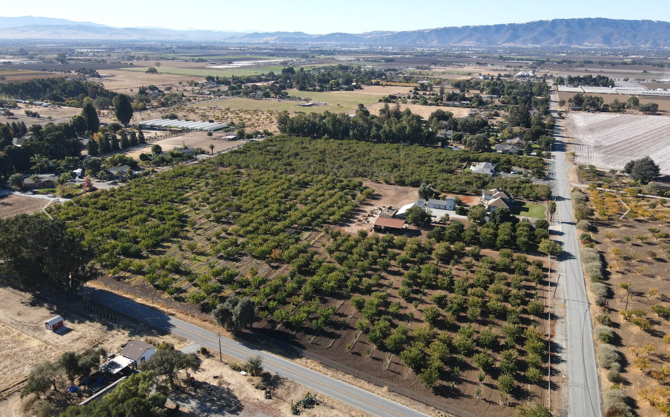 Crews Road & Cullen Lane, Gilroy, CA en venta - Vista aérea - Imagen 1 de 2