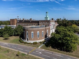 Más detalles de Pegs Ln, Hertford - Oficina en venta
