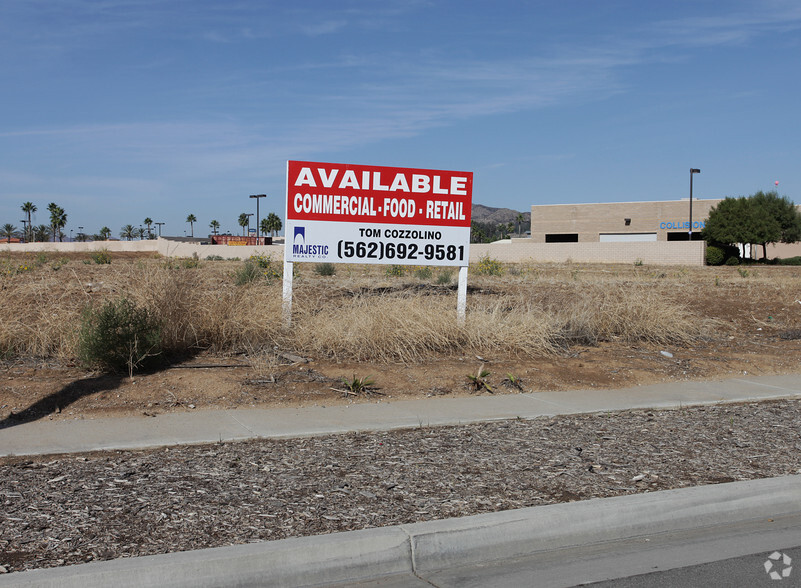 12650 Auto Mall Dr, Moreno Valley, CA en venta - Foto principal - Imagen 1 de 4