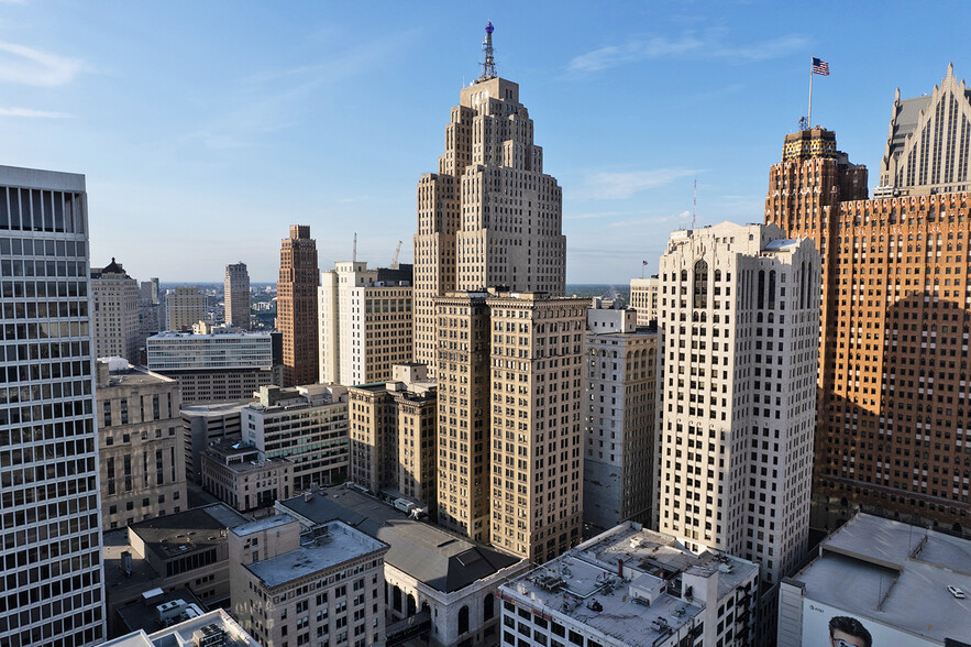 645 Griswold St, Detroit, MI en alquiler - Foto del edificio - Imagen 1 de 36