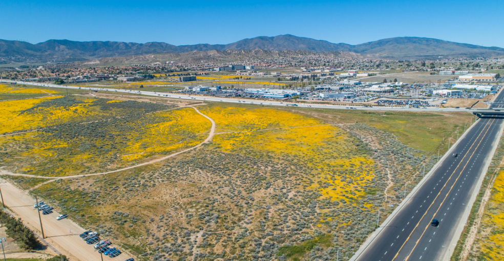 Vac SE Cor Technology Dr, Palmdale, CA en venta - Foto del edificio - Imagen 1 de 6