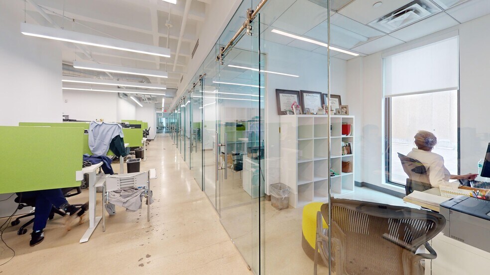 66-68 W Flagler St, Miami, FL en alquiler - Foto del interior - Imagen 3 de 25