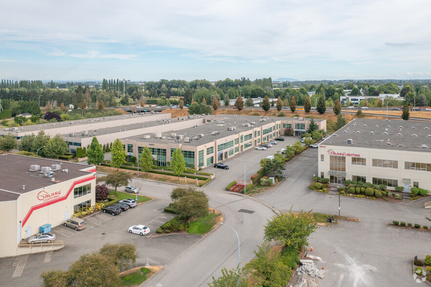 13900 Maycrest Way, Richmond, BC en venta - Foto del edificio - Imagen 2 de 5