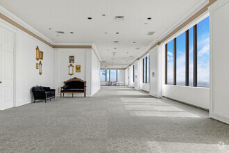 400 S Zang Blvd, Dallas, TX en alquiler Foto del interior- Imagen 2 de 7