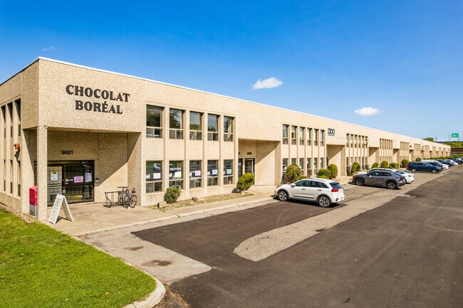 Más detalles de 9681-9725 Rue Clément, Montréal, QC - Oficina, nave en alquiler