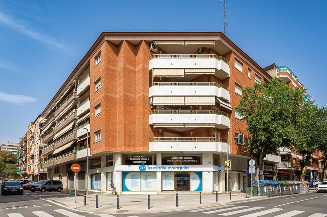 Más detalles de Edificio residencial​ en venta