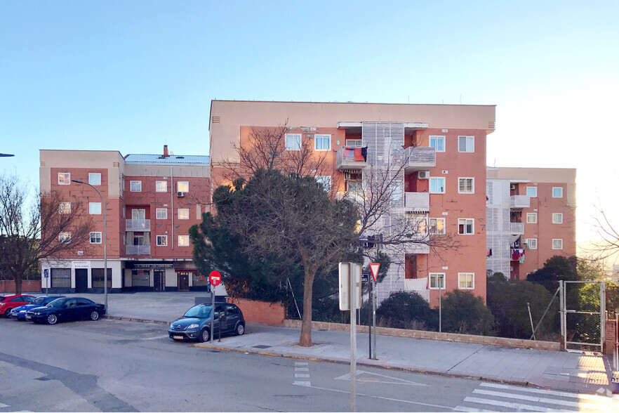 Calle San Miguel, 15, Azuqueca de Henares, Guadalajara en venta - Foto del edificio - Imagen 2 de 2