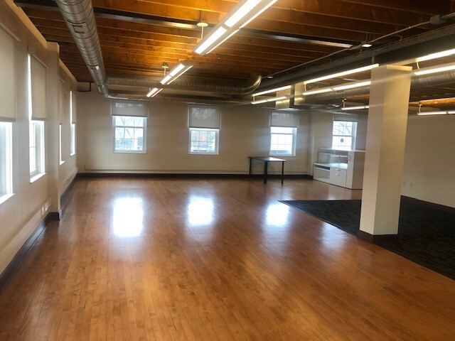 13220-13228 Shaker Sq, Cleveland, OH en alquiler - Foto del interior - Imagen 3 de 14