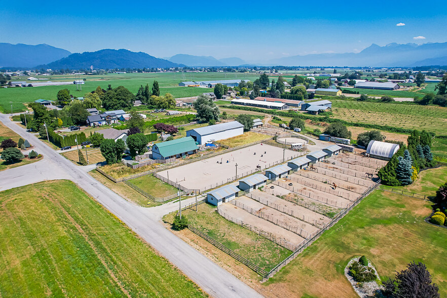 42050 Keith Wilson Rd, Chilliwack, BC en venta - Foto del edificio - Imagen 3 de 46