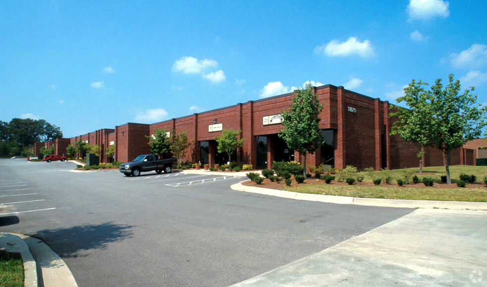 2875 N Berkeley Lake Rd NW, Duluth, GA en alquiler - Foto del edificio - Imagen 2 de 5