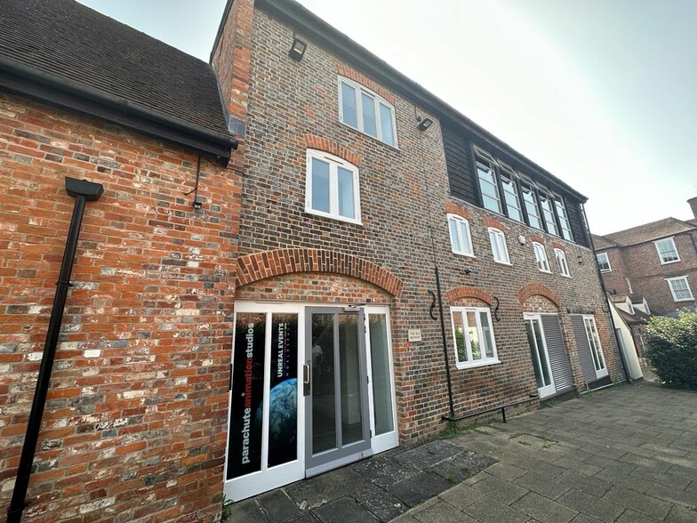 The Broadway, Newbury en venta - Foto del edificio - Imagen 1 de 7