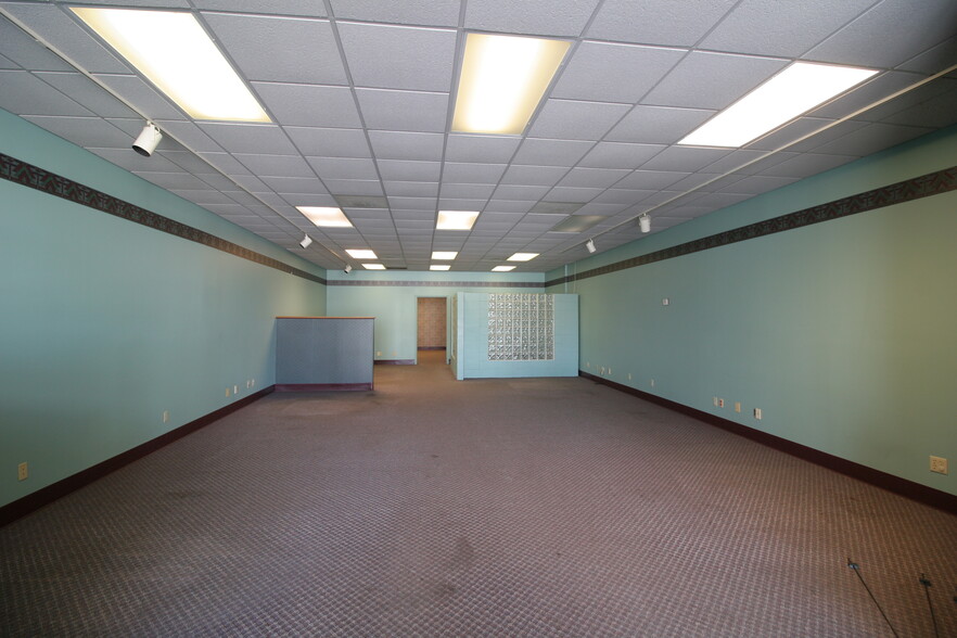 1001 N Western Ave, Marion, IN en alquiler - Foto del interior - Imagen 2 de 9