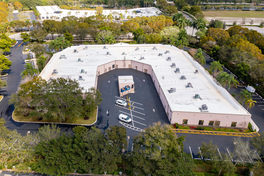 3265 Meridian Pkwy, Weston, FL en alquiler - Foto del edificio - Imagen 3 de 16