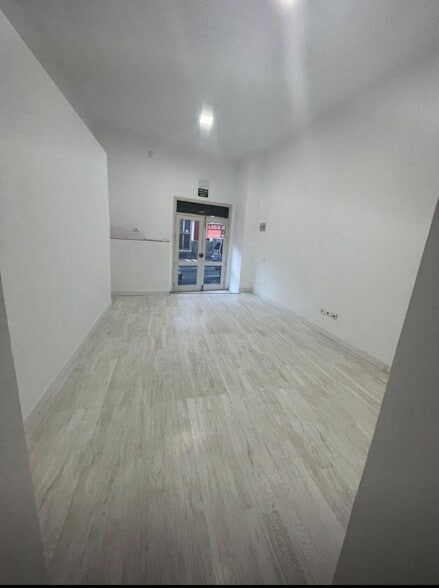 Local en Las Palmas de Gran Canaria en alquiler - Foto del interior - Imagen 1 de 8