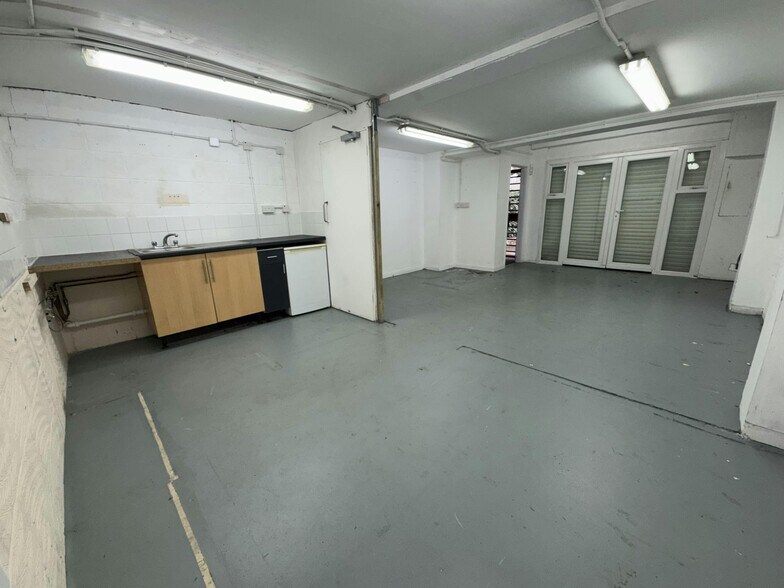 Palmerston Dr, Fareham en alquiler - Foto del edificio - Imagen 3 de 36