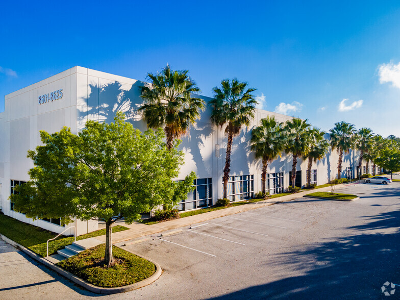 8655-8675 Florida Mining Blvd, Tampa, FL en alquiler - Foto del edificio - Imagen 2 de 9